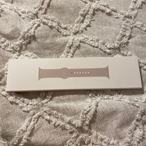 NEW UNOPENED 41MM Apple Watch Starlight Sport Band